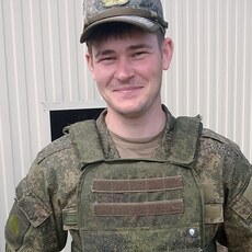 Кузя, 21, Ясногорск