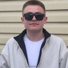 Виталий, 23, Никольское