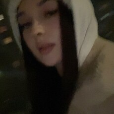 Уля, 21, Дивногорск