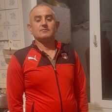 Радомир, 48, Кимовск