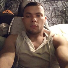 Гоша, 29, Суворов