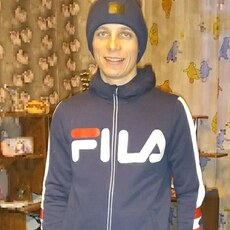 Анатолий, 25, Курчатов