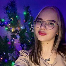 Мила, 21, Новосиль