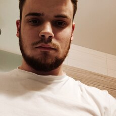 Аркадий, 26, Камышин
