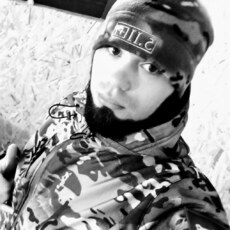 Артёмий, 26, Суворов