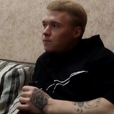 Адриан, 26, Северск (ДНР)