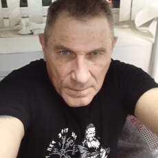 Валентин, 62, Украинск