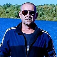 Лёша, 44, Гай