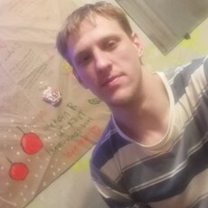 Анатолий, 25, Уссурийск