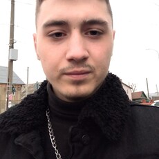 Юрий, 22, Приморск (Ленинградская область)