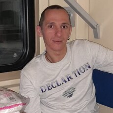 Максим, 31, Осташков