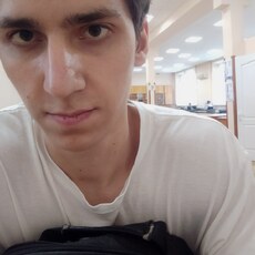 Оскар, 22, Певек