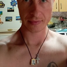 Толя, 38, Большой Камень
