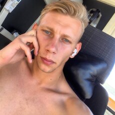 Павел, 24, Торез