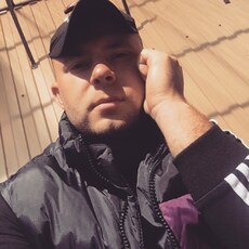 Эдуард, 26, Березники