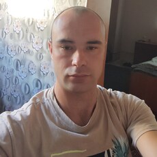 Артемий, 29, Уссурийск