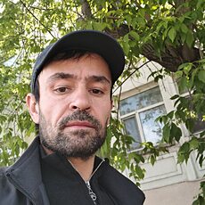 Сергей, 40, Курильск