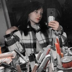 Аня, 20, Красноармейск (ДНР)