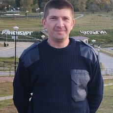 Исаак, 41, Болгар