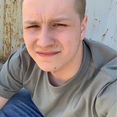 Виталий, 26, Назарово