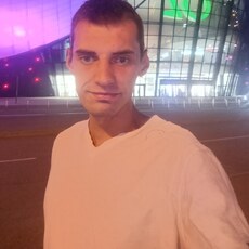 Миша, 25, Славск