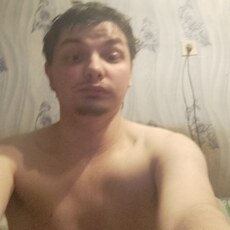 Фёдор, 27, Волжский