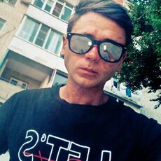 Арсений, 29, Бакал