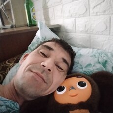 Толя, 41, Среднеколымск