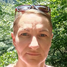 Ника, 46, Калининград