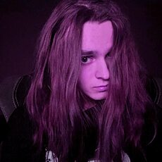 Александр, 21, Белоярский