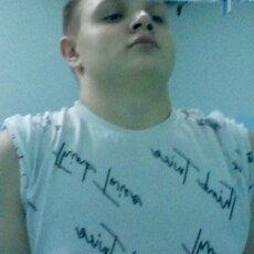 Кирилл, 20, Макаров