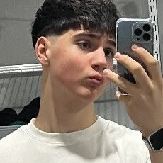 Эдуард, 19, Зоринск