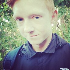 Виссарион, 22, Саянск