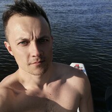 Паша, 32, Нягань