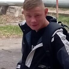 Константин, 23, Неман