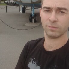 Роман, 31, Бабушкин