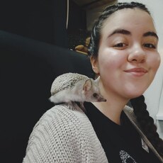 Варя, 23, Озёрск (Челябинская область)