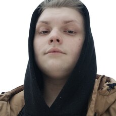 Виталий, 21, Новоржев
