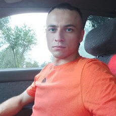 Михаил, 27, Ермолино
