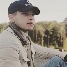 Афанасий, 25, Североуральск