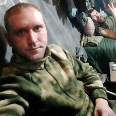 Георгий, 33, Петровское