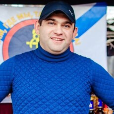 Анатолий, 27, Нюрба