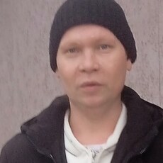 Михаил, 40, Свирск