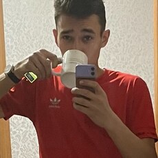 Сева, 21, Певек
