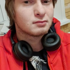 Лёня, 25, Шумерля