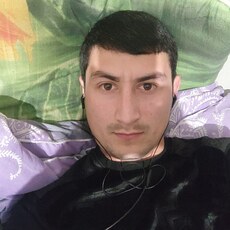 Игорь, 29, Ясиноватая
