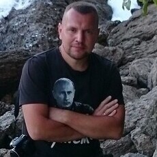 Артур, 44, Камешково