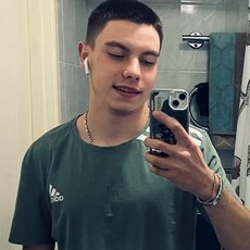 Илюха, 20, Красноуральск