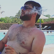 Василий, 31, Кола