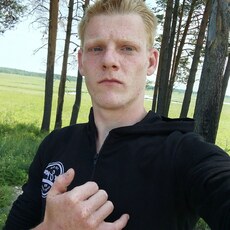 Артёмий, 26, Неман